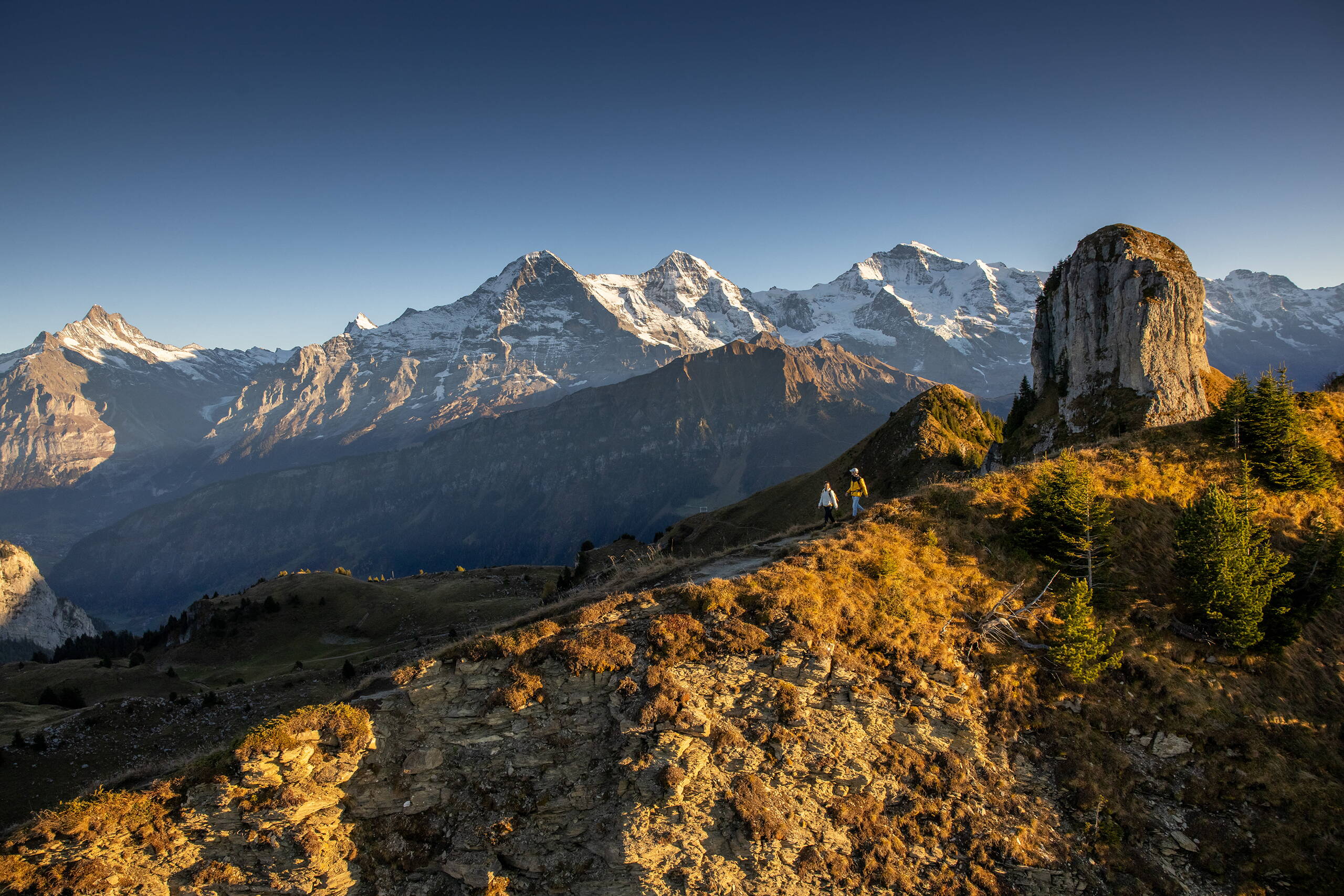 Attractive hikes to the Faulhorn from all directions